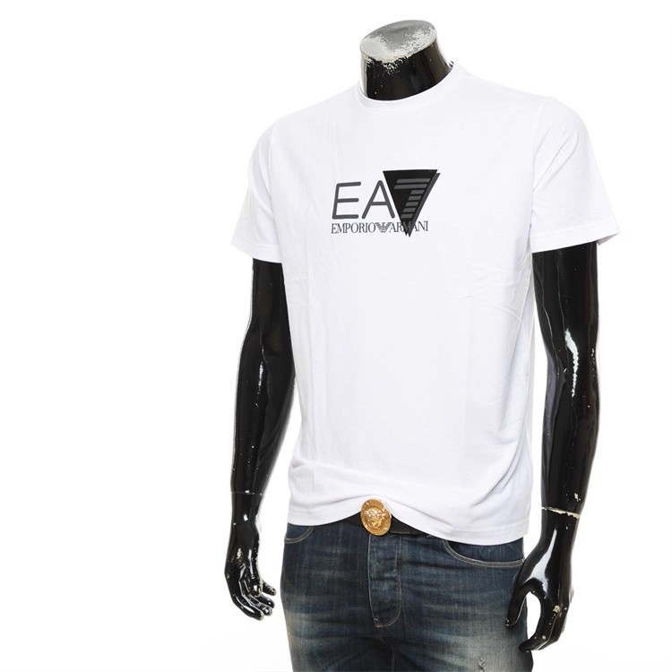 เสื้อยืดทรงหลวมแขนสั้น Armani/EA7 คอรอบแบบคล้องคอมีความสะดวกสบาย เหมาะสำหรับmenswear