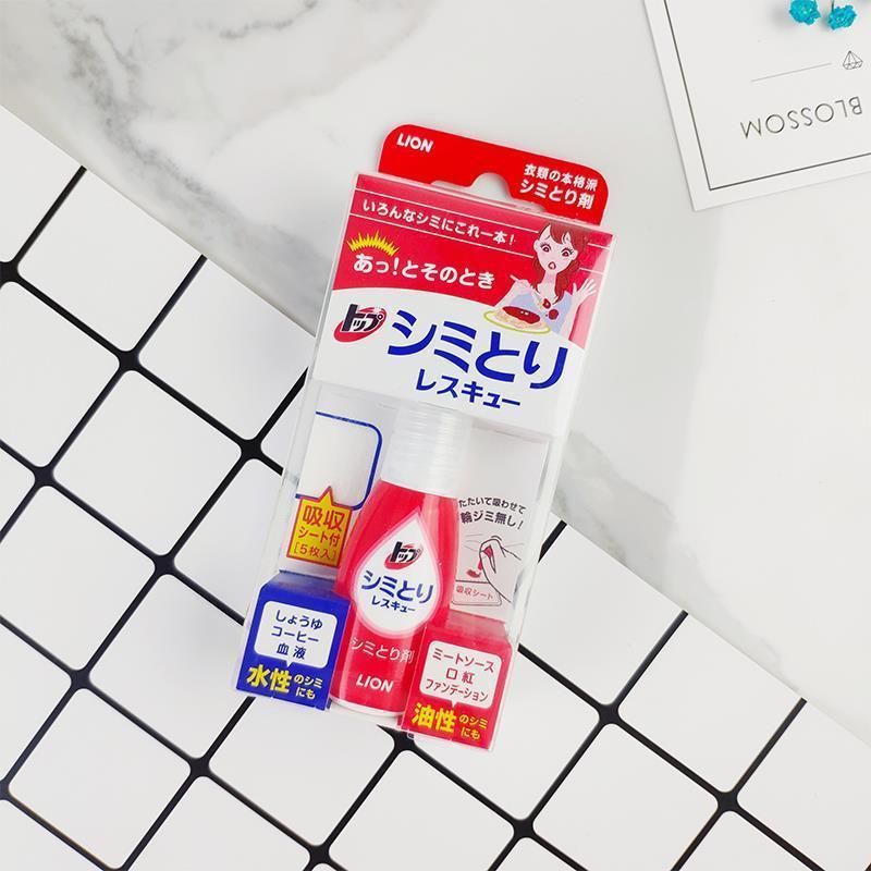 เจลขจัดคราบบนเสื้อผ้า Lion Shimitori Rescue 17ml ขนาดกะทัดรัด พกพาสะดวก พร้อมแผ่นซับ 5 แผ่น
