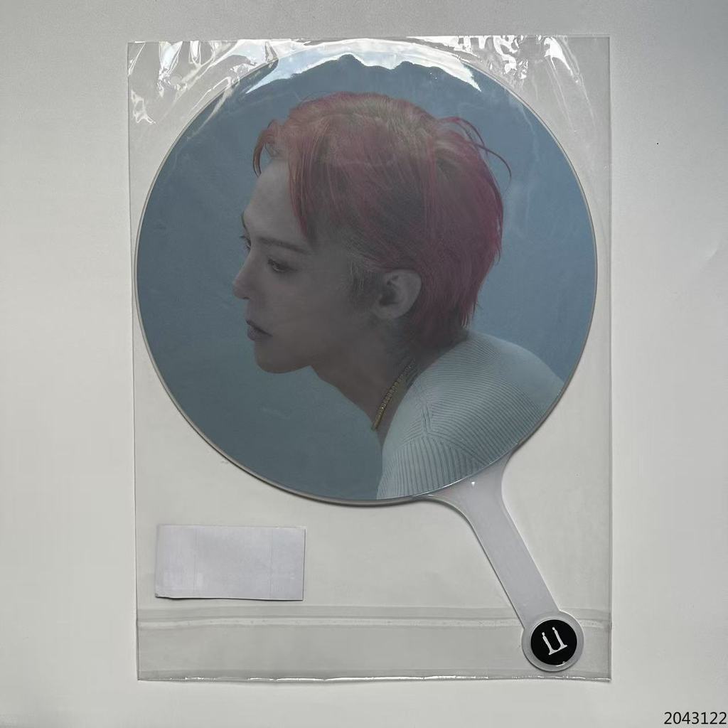 G G-DRAGON G-DRAGON Tokyo Ground Zhou Fan GD G-DRAGON พัดลมรองรับ พัดลม G-DRAGON ที่ยังไม่ได้เปิด