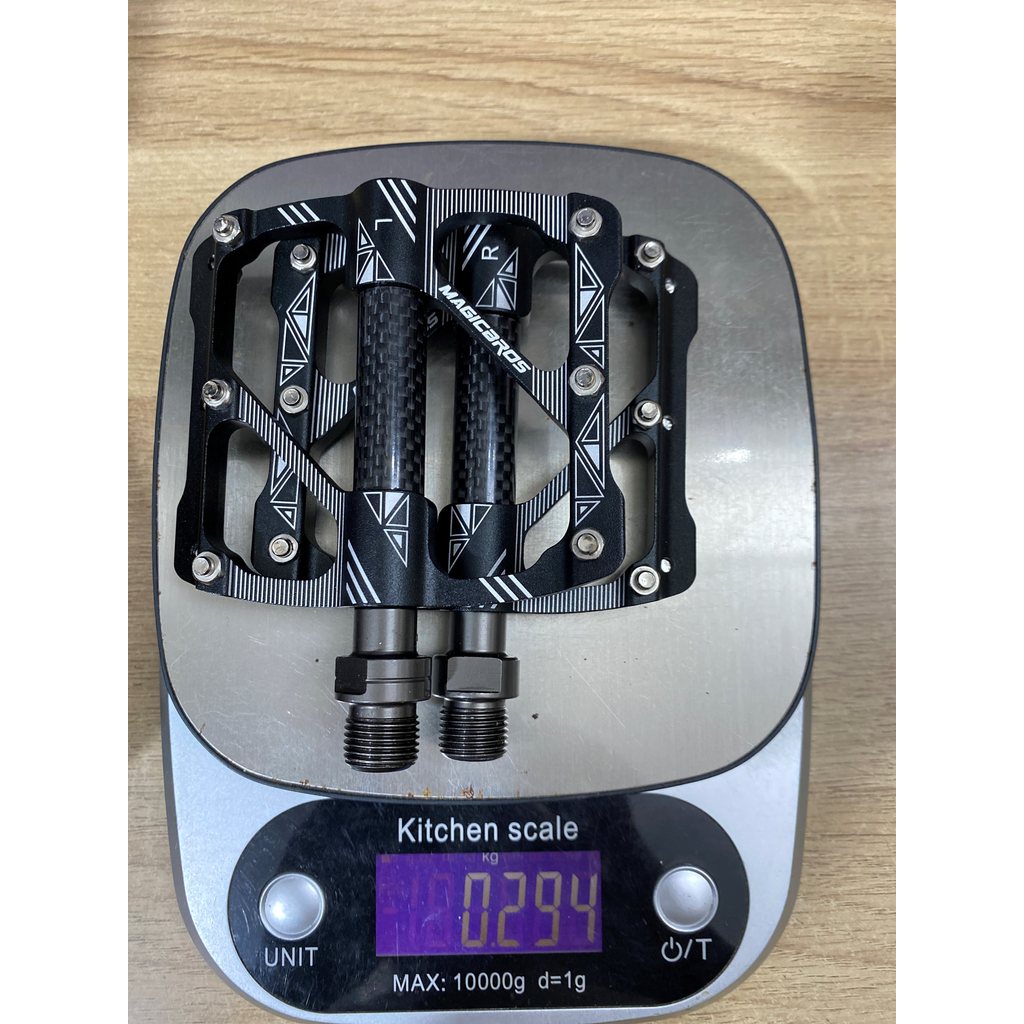 Magicbros เพลาคาร์บอน Pedal M262 รหัส B262