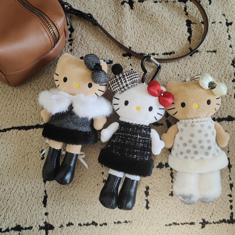 Sanrio Hello Kitty ฤดูหนาวขายาว Series Plushie ของเล่นตุ๊กตาน่ารัก KT พวงกุญแจกระเป๋าจี้เด็กของขวัญ