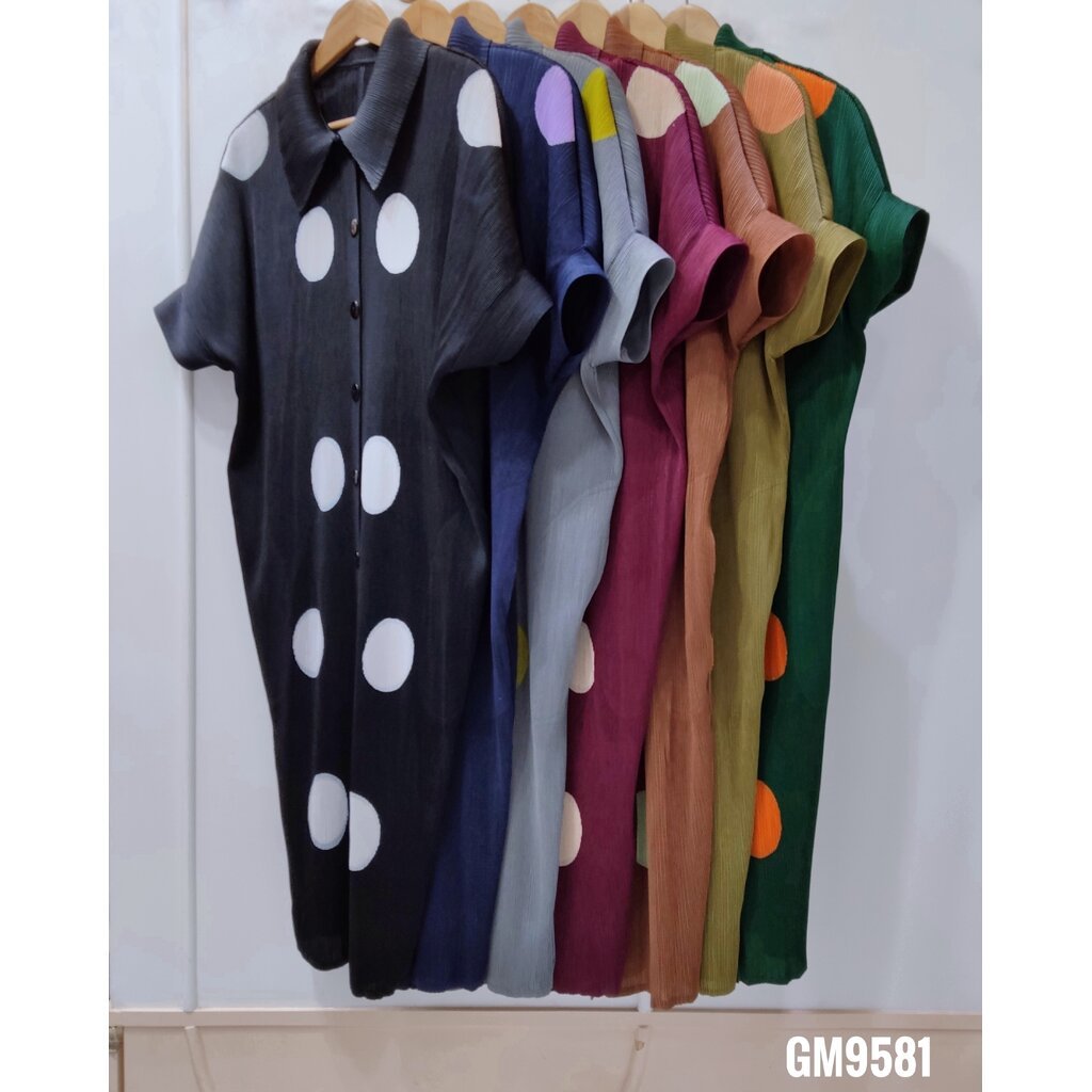 2MUAY รุ่น GM9581 เดรสอัดพลีท POLKA DOT BUTTON FRONT PLEATED DRESS 7 สี FREE SIZE