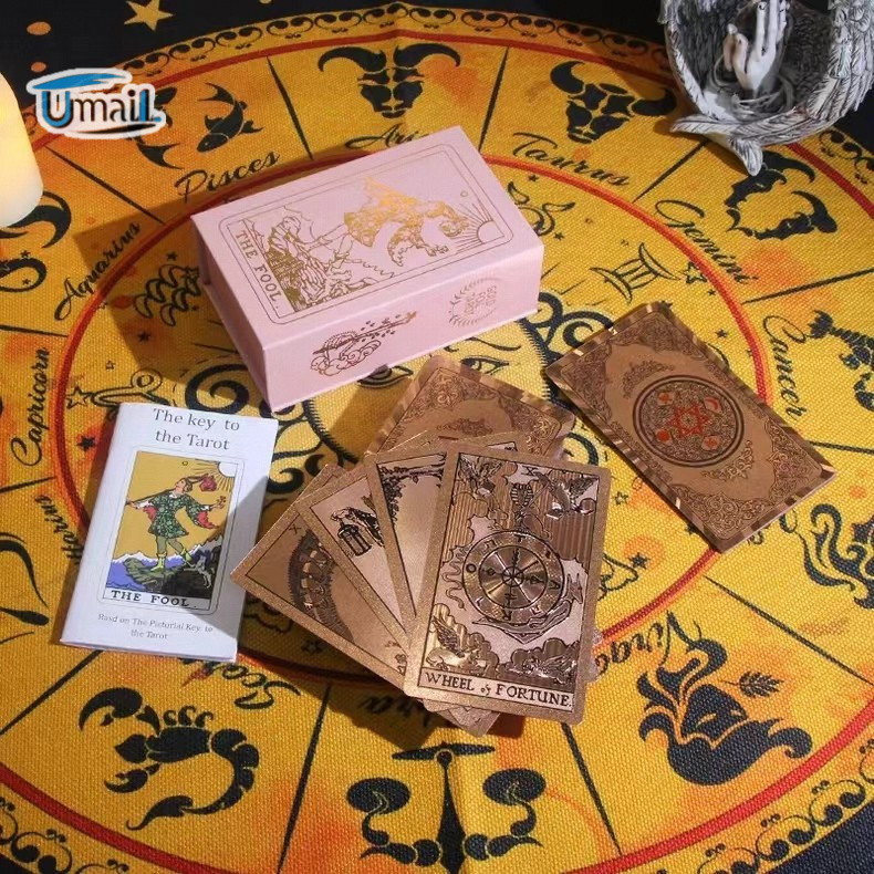 สไตล์ใหม่ 78 คลาสสิกบริกรไพ่ทาโรต์การ์ด พีวีซี ฟอยล์สีทองพร้อมคําแนะนําคู่มือเกมกระดานของเล่นเกมเวอร์ชั่นอัง