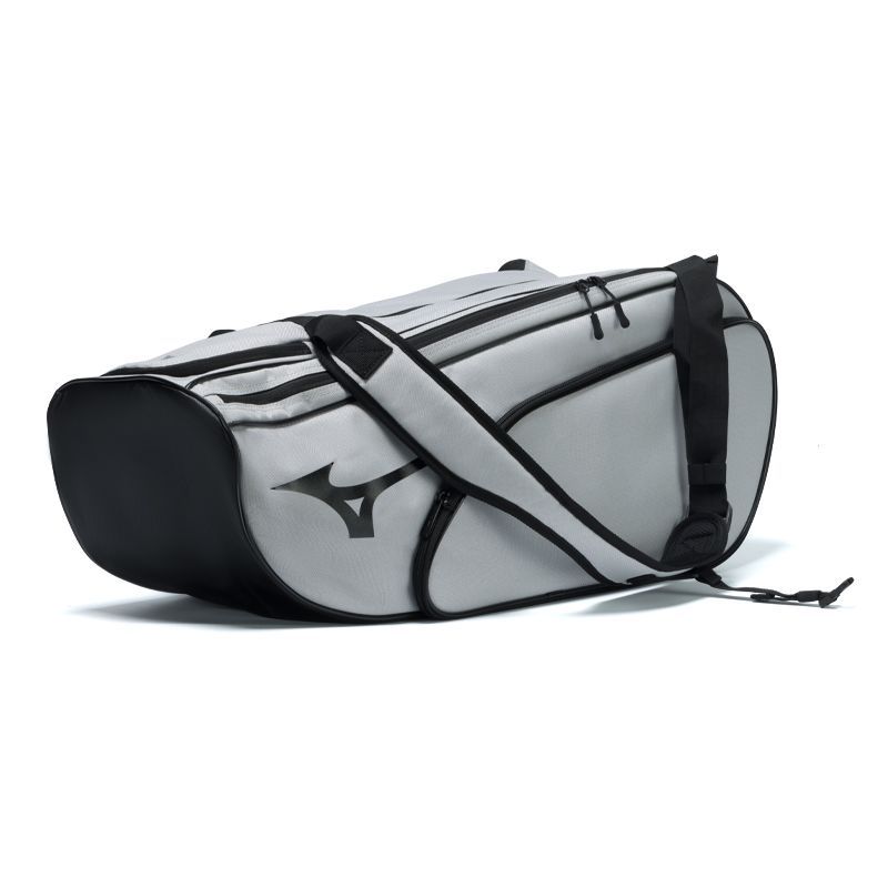 กระเป๋าเป้สะพายหลัง Mizuno ความจุขนาดใหญ่ เหมาะสำหรับแบดมินตันและกีฬาอื่น ๆ ใช้ได้ทั้งในการฝึกฝนและน