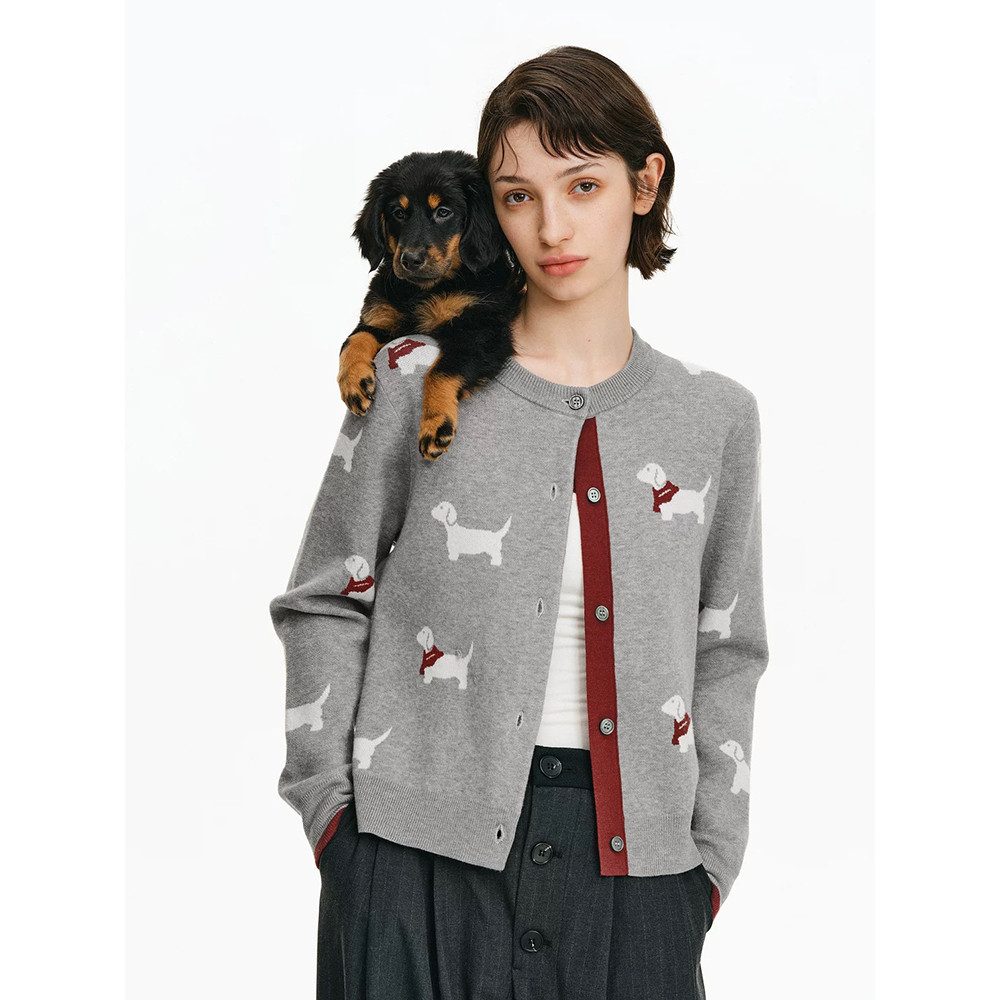 Vogue🌟พร้อมส่ง🌟 เสื้อคลุมไหมพรมแขนยาว คอกลม ดีเทลลายน้องหมาสีเทาดำ (BK57) - รูปที่ 5