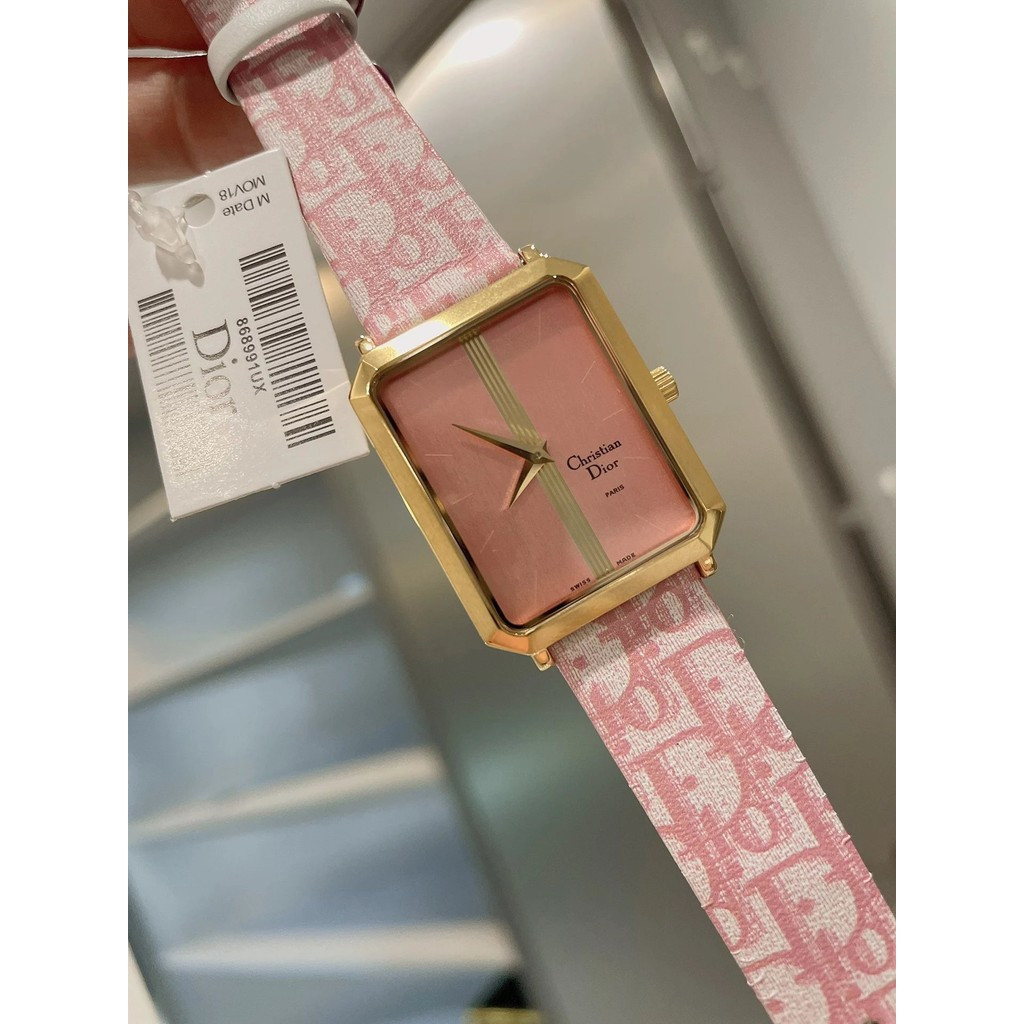 สาวคลาสสิก Cherry Blossom สีชมพูสุภาพสตรีนาฬิกาสี่เหลี่ยมเล็ก Presbyopic วัยกลางคนนาฬิกา Simple Medi