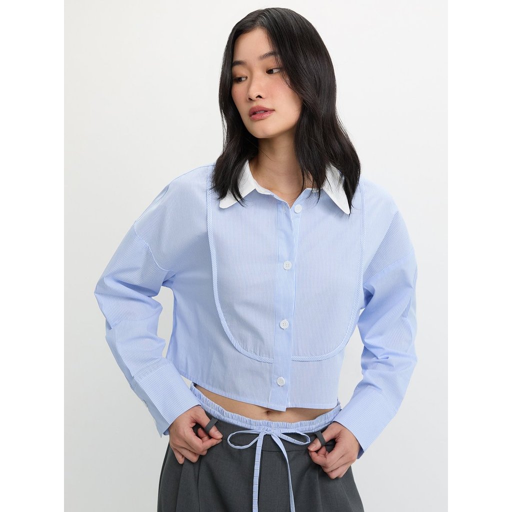 [Pomelo] เสื้อเชิ้ตลายทางทรงครอป / Cropped Stripe Shirt