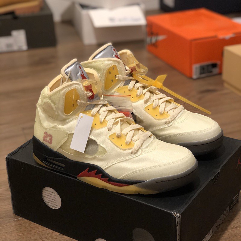 คุณภาพสูง Off-White x Air Jordan 5 เทียนปีกทองขนาดเล็ก AJ5 DH8565-100