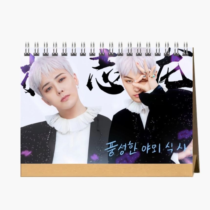 จํากัดเวลา Kwon Zhilong 2026 เดสก์ท็อปปฏิทินตั้งโต๊ะสองด้าน Kwon Zhilong อุปกรณ์ต่อพ่วงสนับสนุนโต๊ะใ