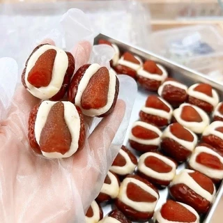 พุทรานมชีสสอดไส้สตอเบอรี่อบแห้ง ยี่ห้อWAXIXI ขนาด250กรัม หอมครีมชีส หวานกำลังดี อร่อย ไส้เเน่น