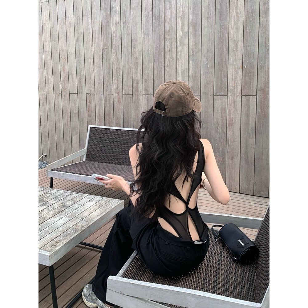 Hotpink ส่งจาก Bangkok🔥พร้อมแผ่นรองหน้าอก  Kink Halter Camisole Slim-fit Design  รู้สึกสาวร้อนด้านนอกสีเทา  Jumpsuit - รูปที่ 2