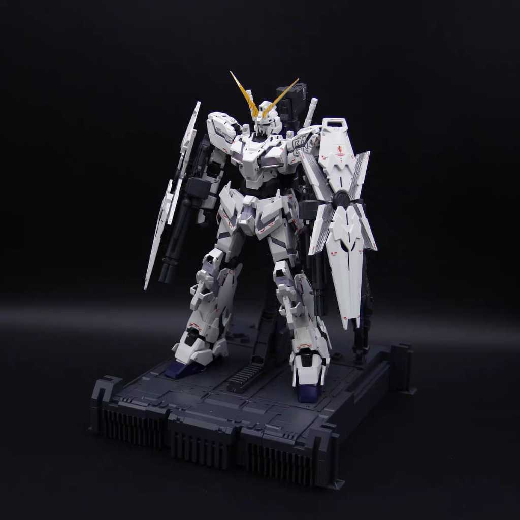 SHENG SHOU 2201 GUNDAM MGEX UNICORN 1/100 พร้อม LIGHT & BASE