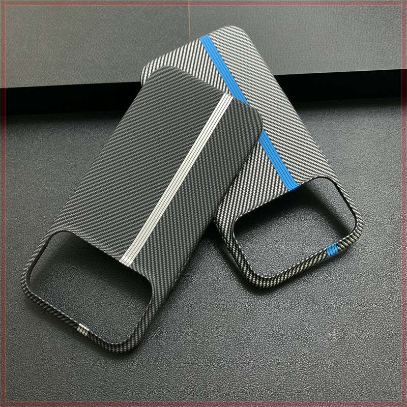 คาร์บอนไฟเบอร์เนื้อเคสโทรศัพท์สําหรับ IPhone 17 16 15 Pro max 16 15 Plus 3D relief hard anti fall Shell น้ําหนักเบา frosted การกระจายความร้อน SHELL