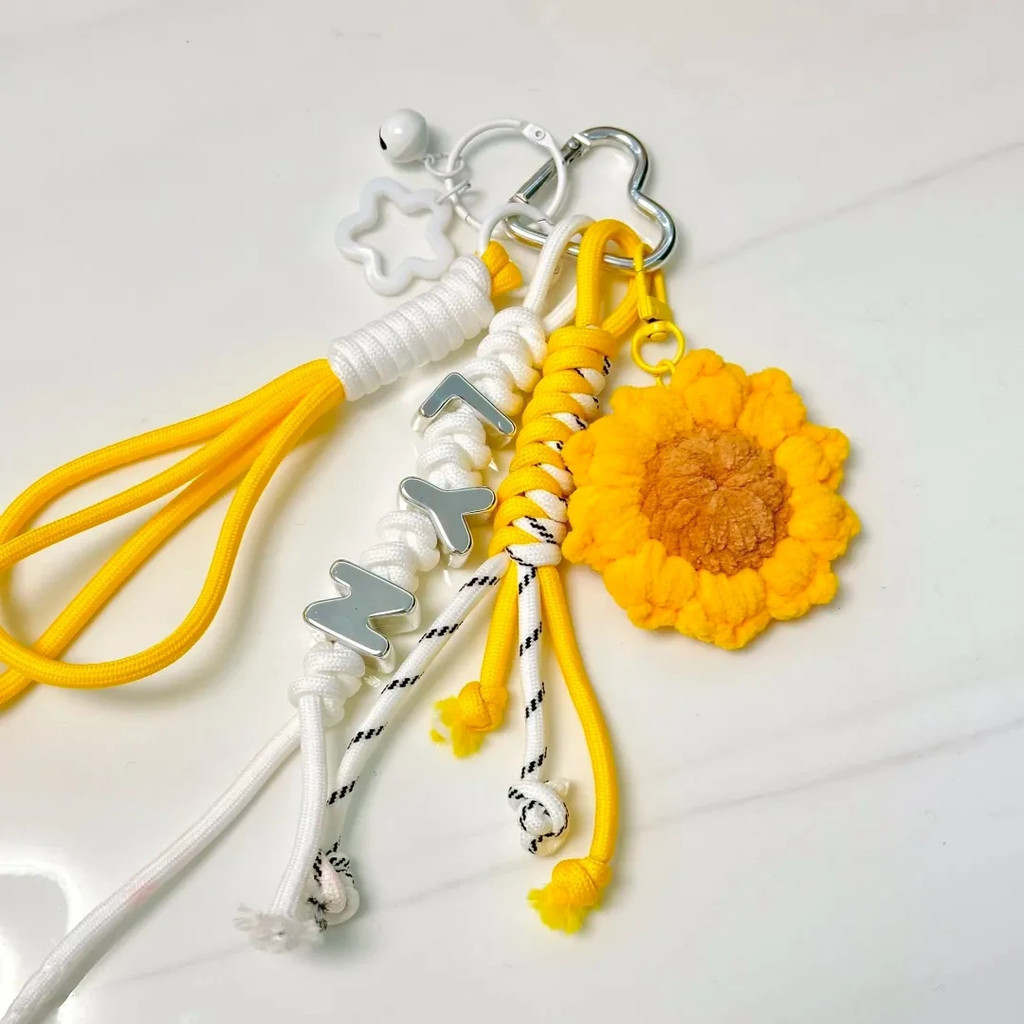 กระเป๋าแขวนพวงกุญแจทำมือแบบใหม่ ออกแบบดอกทานตะวัน สไตล์ Liu Yuning