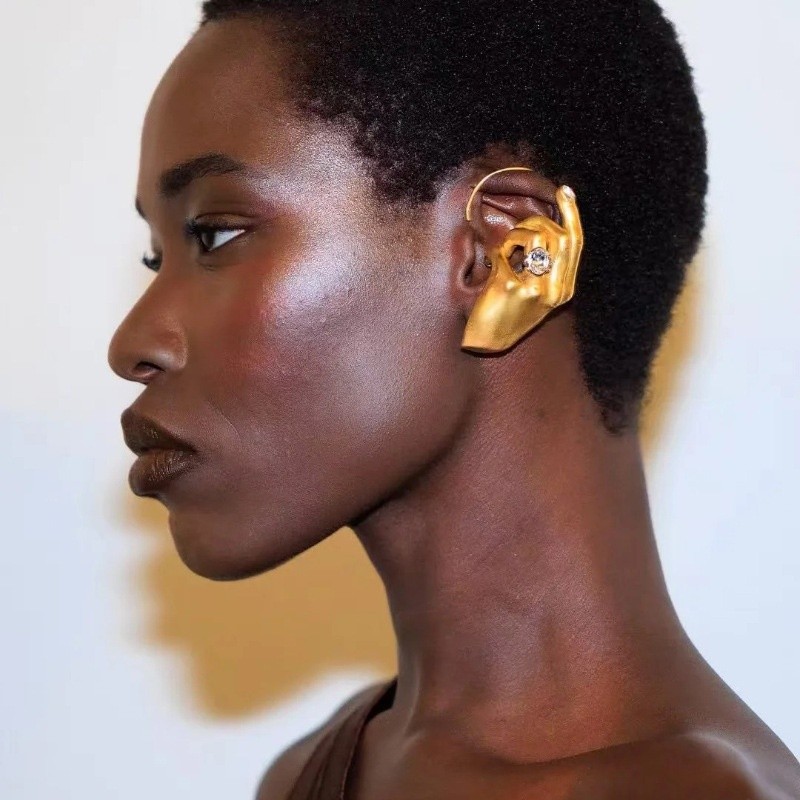 Retro Niche ส่วนบุคคลปาล์ม Gesture Ear Cuff