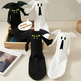 ถุงเท้าแอโรเซป HALOWEEN ออกแบบพิเศษเพื่อบรรเทาความร้อน มาพร้อมลายค้างคาวเฉพาะตัว