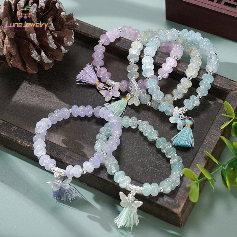 สร้อยข้อมือรูปผีเสื้อประดับพู่ Lune thumbnail 5