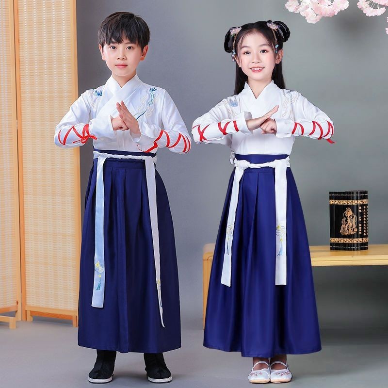 ฮันฟู ชุดแต่งกายแบบดั้งเดิม พร้อมชุดสำหรับพิธีชงชา สำหรับเด็กชายและหญิง