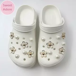 SweetAdore 16 ชิ้น ชุดอุปกรณ์เสริมรองเท้า ลายดอกไม้และไข่มุก 3D สำหรับการตกแต่งรองเท้าในฤดูร้อน