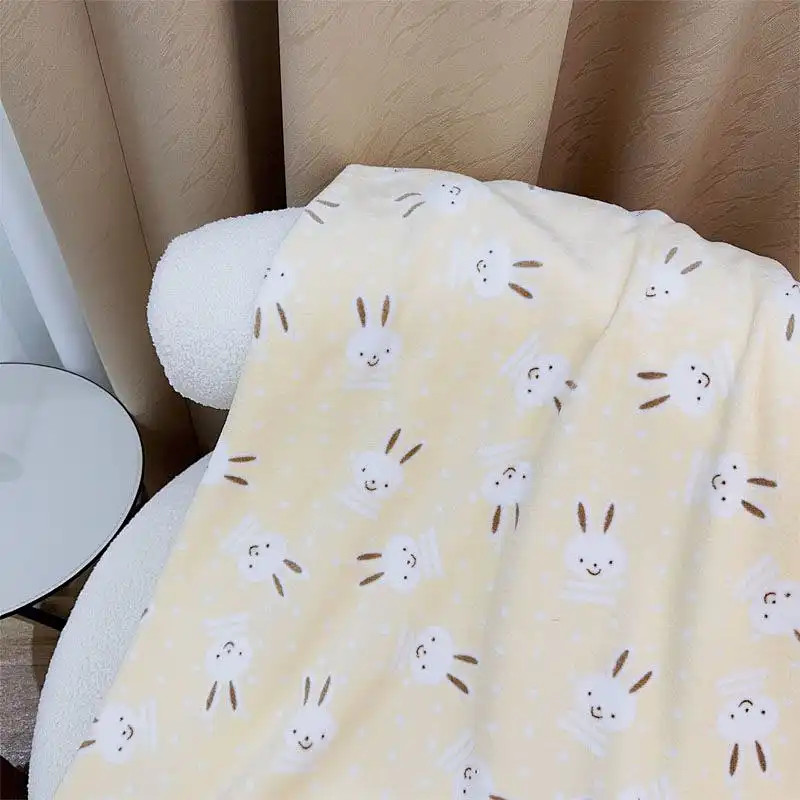 ผ้าห่มพิมพ์ลายกระต่ายน่ารัก ใช้งานได้ทั้งเป็นผ้าคลุมไหล่และผ้าห่มขนาดเล็กสำหรับหอพักนักเรียนและการนอนกลางวันในออฟฟิศ - รูปที่ 4