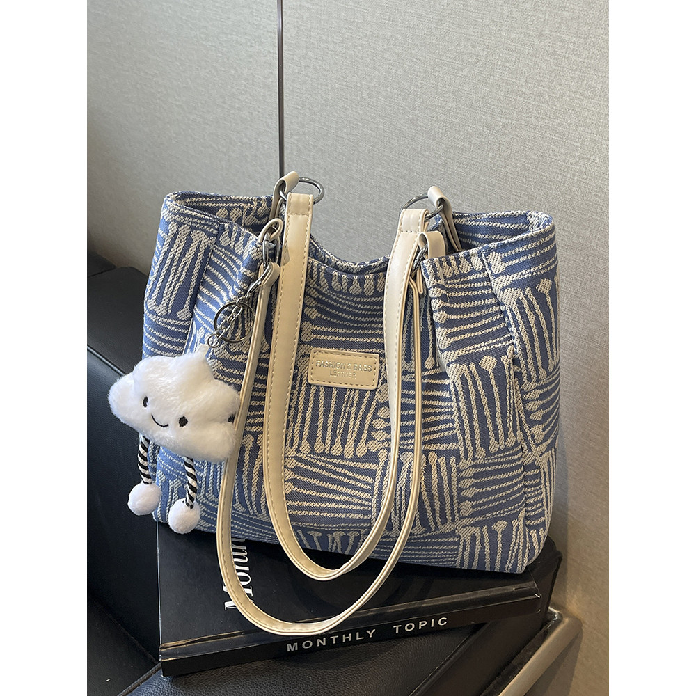 กระเป๋า tote สไตล์ใหม่ ความจุเยอะ สำหรับสุภาพสตรี ใช้งานได้หลากหลายโอกาส