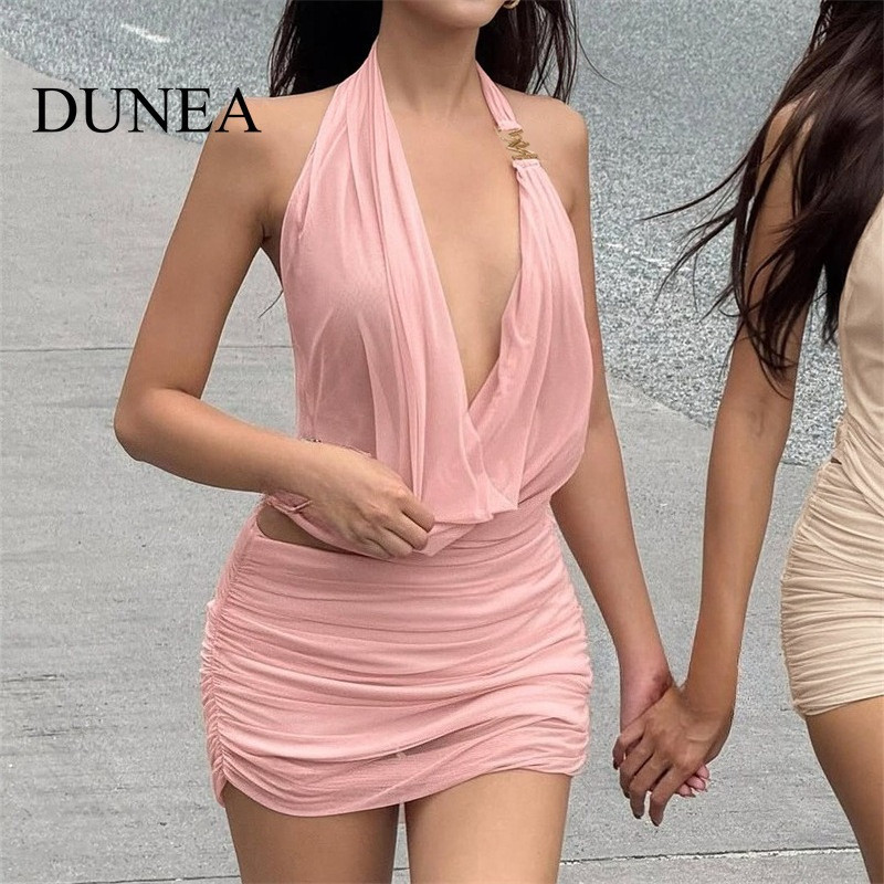 DUNEA ท็อปเสื้อกล้ามผ้าตาข่ายคอวีตัดออก และชุดกระโปรงสั้นซีทรูสำหรับผู้หญิง