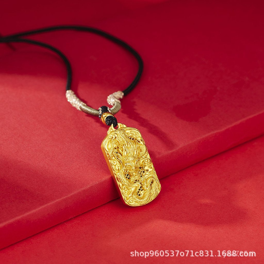 จี้สแควร์ทองคำ พร้อมสร้อยคอยาวแบบสวมสีดำ จาก.Factory Brand Vietnam Gold Sand UK