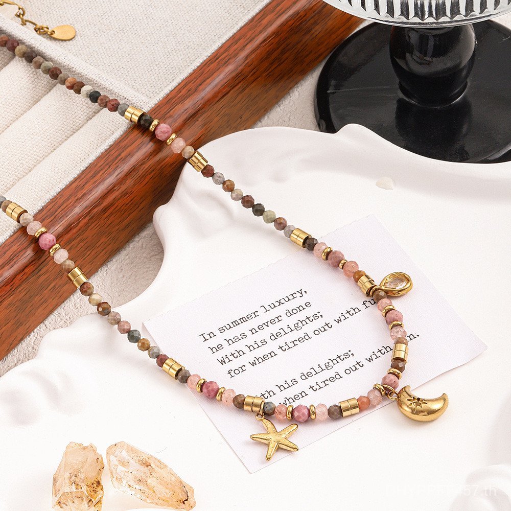 สร้อยคอมัลติเพล็กซ์ Bohemian ลูกปัดดวงจันทร์และโรโดไลท์สีชมพู สไตล์ไม่ซ้ำแบบ Bohemian