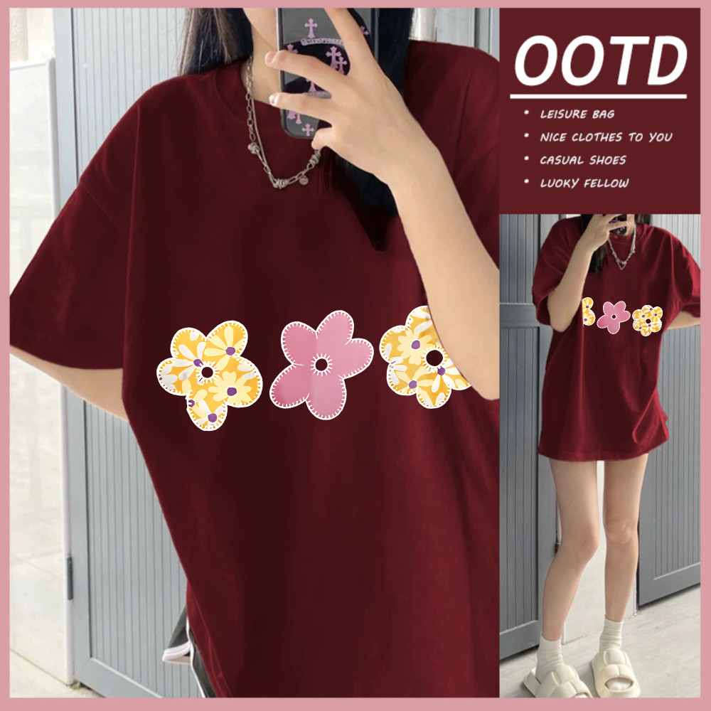 T42.SHOP  ผู้หญิง เสื้อยืด oversize เสื้อหวานๆ โคตรนุ่ม ไม่ยับง่าย ผ้าคอตตอน ลาย “Three flowers” สินค้าใหม่ ราคา ถูกที่สุด ดีลบีเคเค แกลเลอรีภาพที่ 4