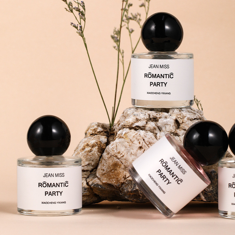 No Zone Rose Light 50ml Leave Super Cedar 25.11.17