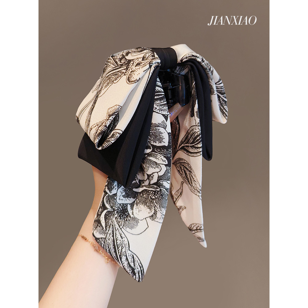 กิ๊บติดผมด้านหลังพิมพ์ลายหมึกโบราณ Bowgt888.vn20251118120758