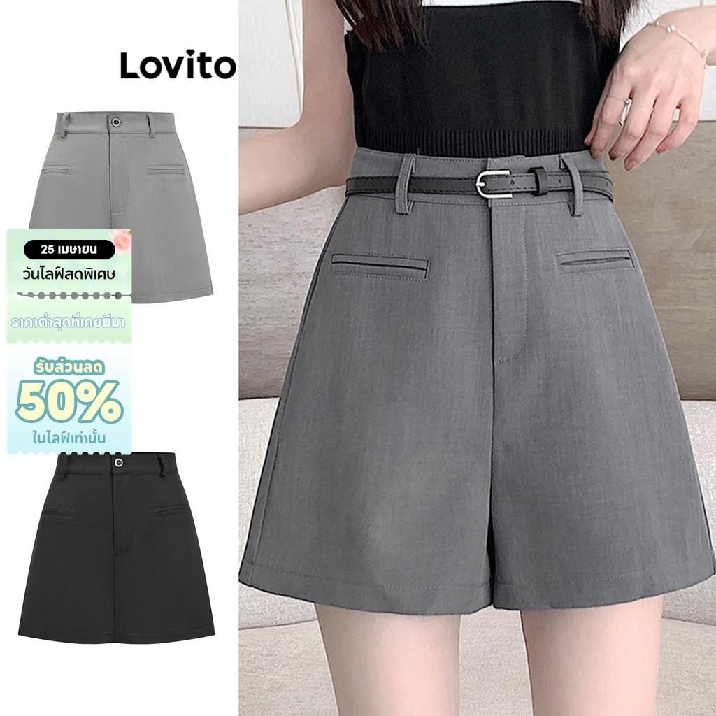 Lovito กางเกงขาสั้นลําลอง กางเกงขาสั้นกระเป๋าปลอมจีบธรรมดาสําหรับผู้หญิง LNE57601
