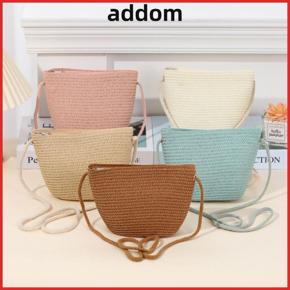 กระเป๋าแฮนด์เมดจากฟาง ADDOM ออกแบบเหมือนเปลือกหอย เหมาะสำหรับหญิงสาวที่ชอบแฟชัน