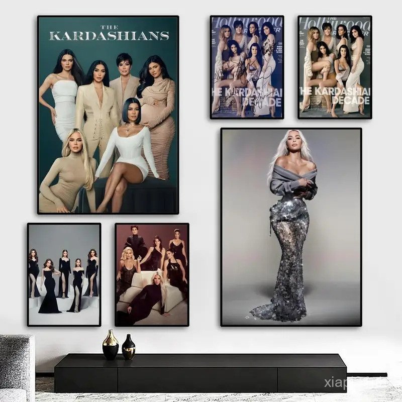 โปสเตอร์ภาพ Kim Kardashian สำหรับห้องนอน ไม่มีกรอบ พร้อมติดผนังบ้าน