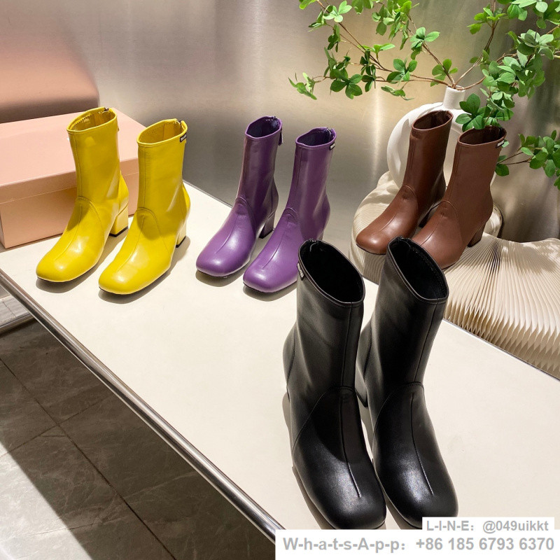 รองเท้าแฟชั่น mujer miumiu สไตล์ใหม่สำหรับฤดูใบไม้ร่วงและหนาว หนังแท้ ส้นหนาสูง ยืดหยุ่น และเบา