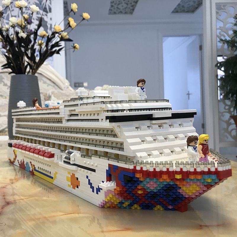 Titanic Building Blocks ประกอบเรือล้อเข้ากันได้กับ Lego Mini Particles Star Dream Cruise ของเล่นผู้ใ
