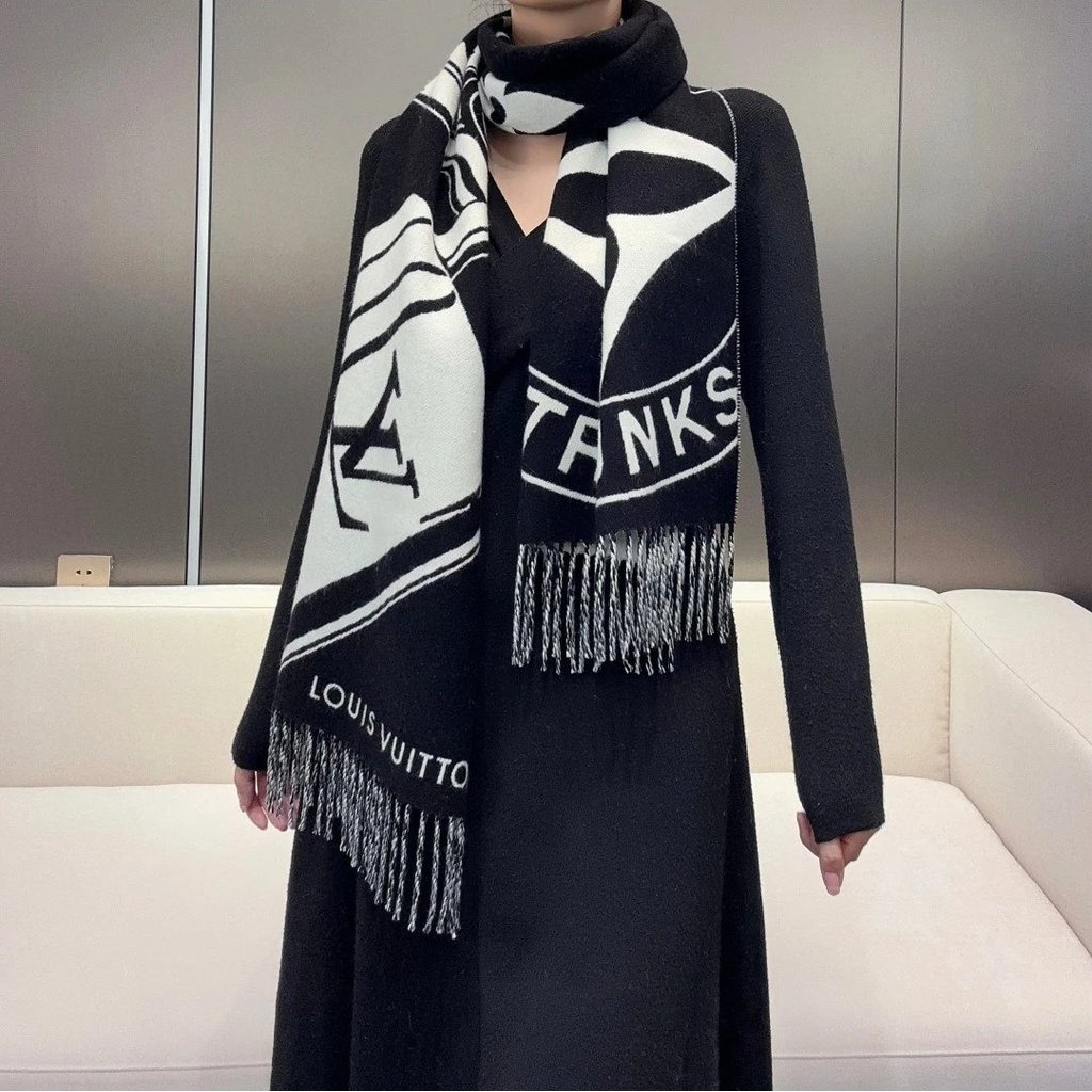 中古Lhome ล็อคและกุญแจ羊绒巾 ซ่อนห้องอาบน้ําฝักบัว