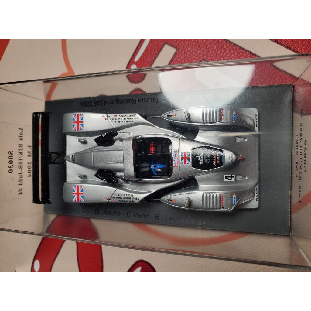 1/43 Spark Lola B2K Spark Lola B2K Magic Car Model อย่างแม่นยําคืนรถจริงขนาดใหญ่ใช้แผ่นแกะสลักโลหะ E
