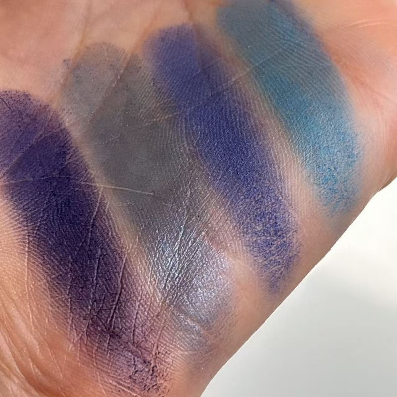 พาเลทอายแชโดว์4สีไคลน์สีฟ้าอายแชโดว์จานสีผ้ายีนส์เคลือบด้านโทนสีฟ้าสีน้ําเงินเข้มยุโรปและอเมริกาเวทีแต่งหน้ากันน้ําติดทนนาน ราคา ถูกที่สุด ดีลบีเคเค แกลเลอรีภาพที่ 3