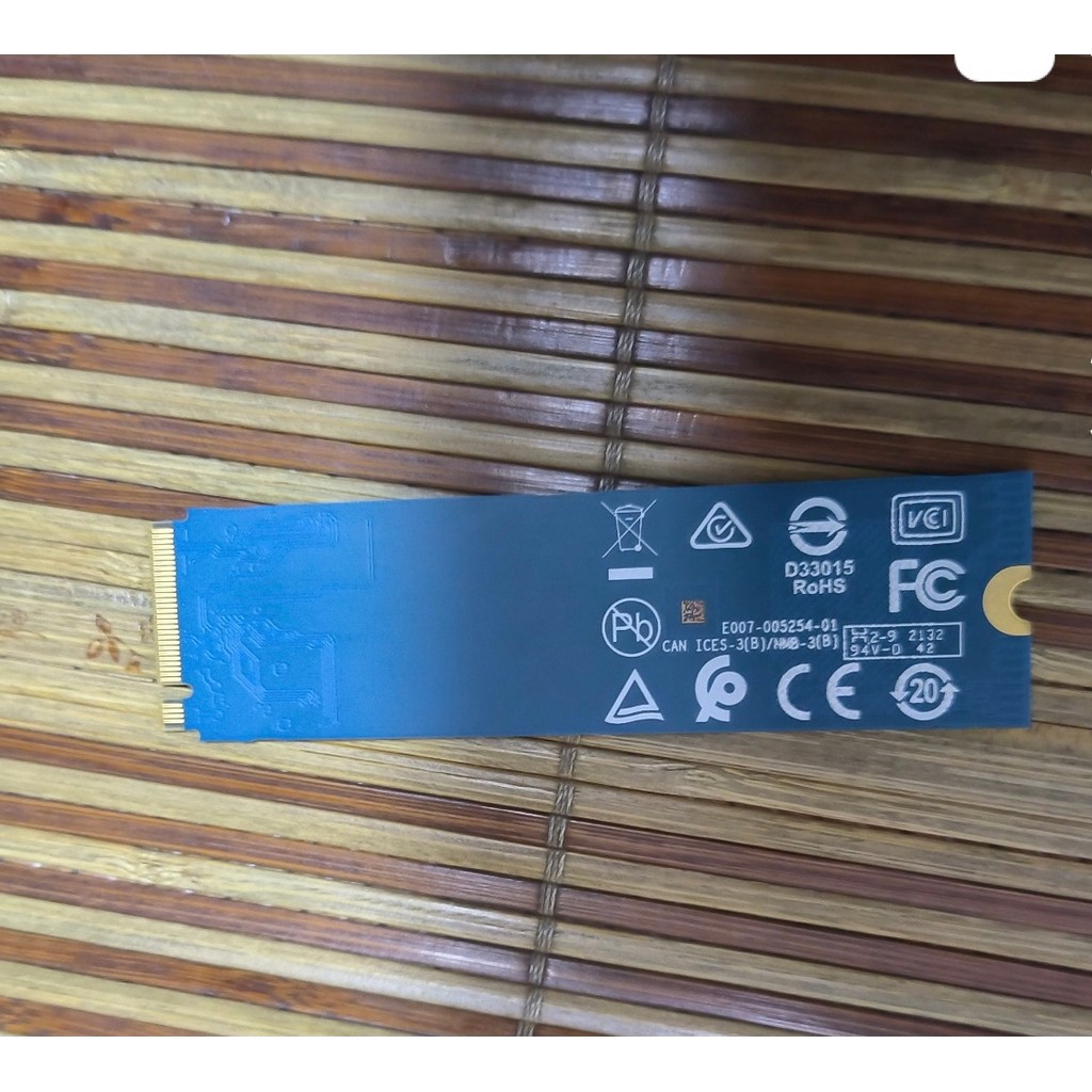 WD/Western Data sn570 1t ssd nvme pcie Solid State Drive คอมพิวเตอร์ถอดชิ้นส่วน m.2