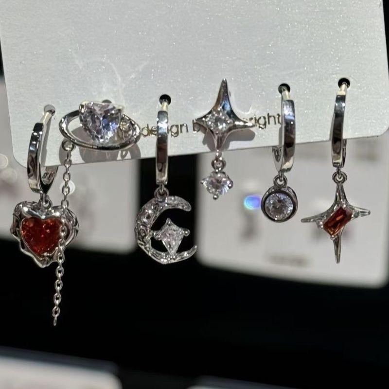 ซื้อ 3 แถม 1 คู่ต่างหู Star Moon Heart Block Zirconia ต่างหูสตั๊ดชุดสําหรับผู้หญิง