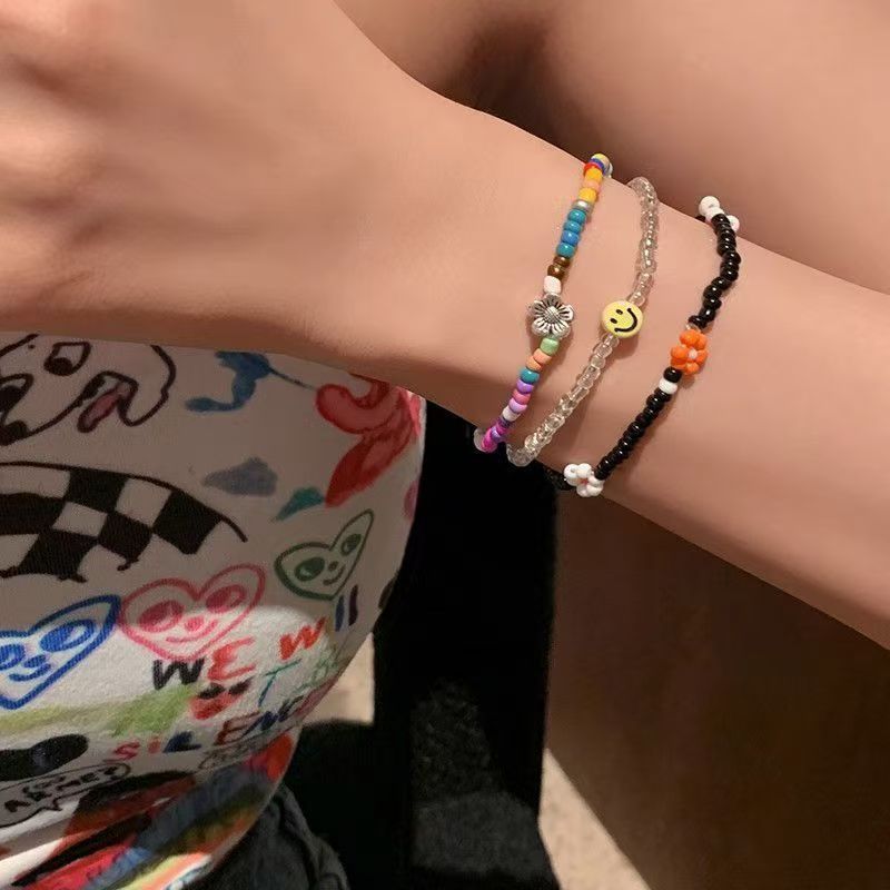 สร้อยข้อมือ  หน้ายิ้มดอกไม้ ลูกปัดหลากสี สไตล์เกาหลี เวลาว่าง เครื่องประดับแฟชั่น COD - รูปที่ 3