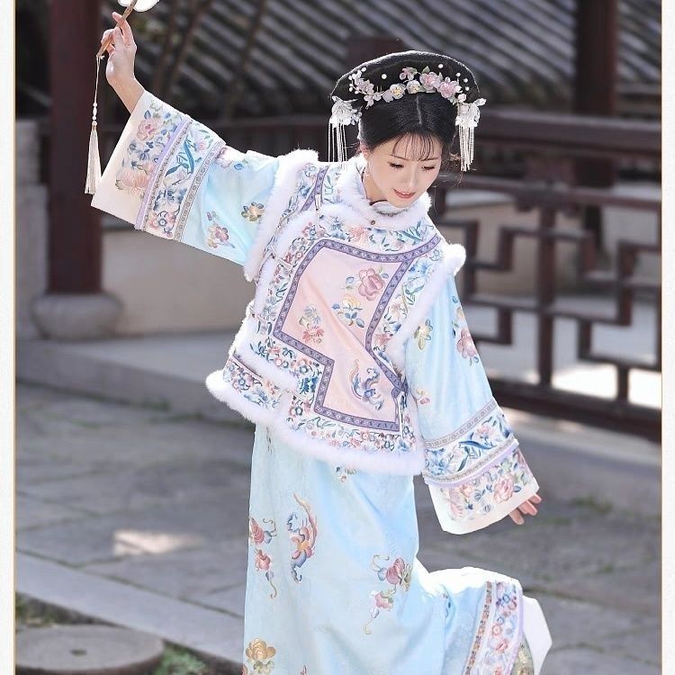 Hanfu Qing Dynasty พิมพ์เครื่องแต่งกาย Cheongsam เครื่องแต่งกาย Yanji Cheongsam Qing Dynasty Princes