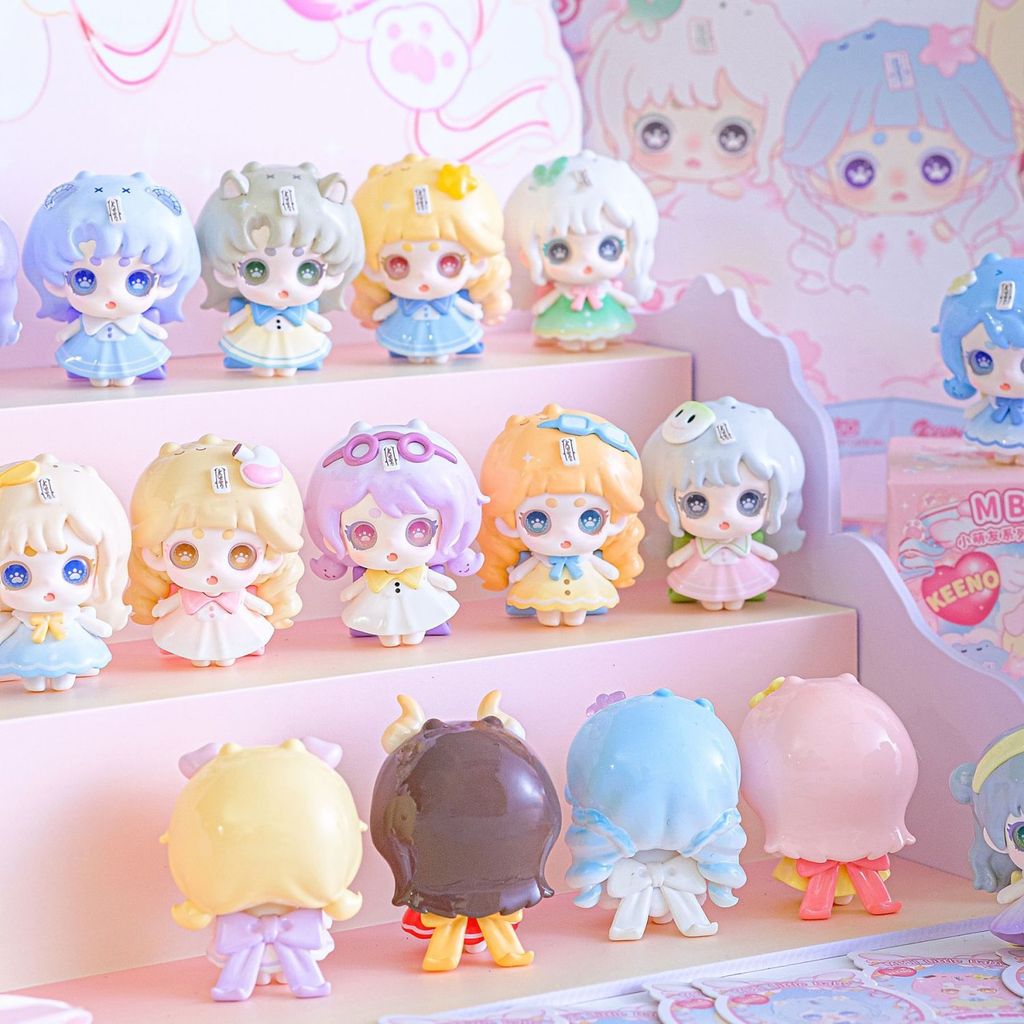 KKVKEENO MBTI mini blind box ของเล่นตุ๊กตาน่ารักเดสก์ท็อปเครื่องประดับKKVKEENO MBTI 小 友 คอลเลกชันมิน