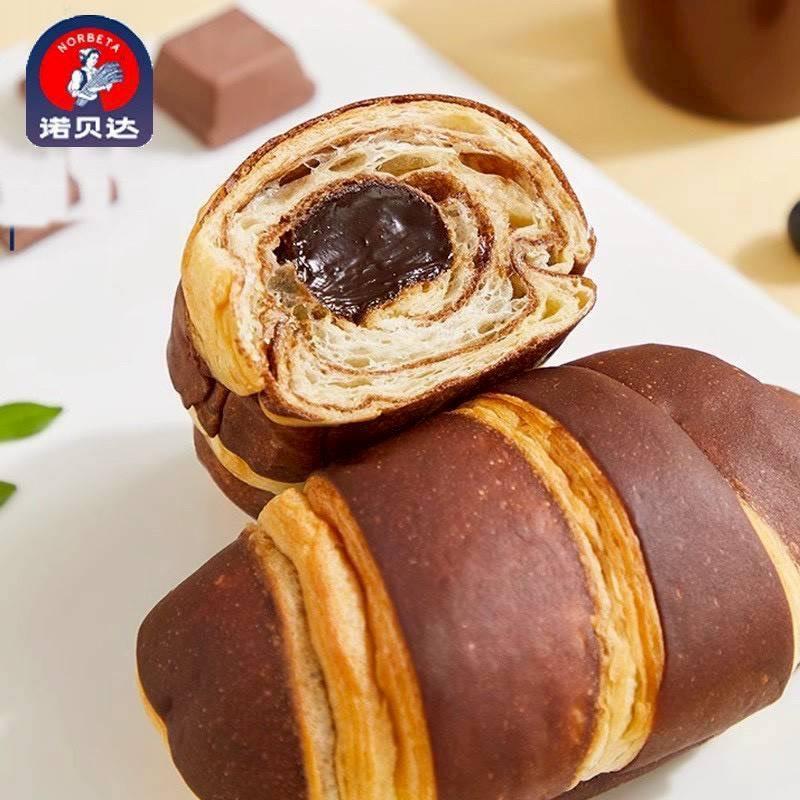 ขนมปัง ครัวซองค์ช็อกโกแลต สอดไส้ช็อกโกแลต 45 กรัม