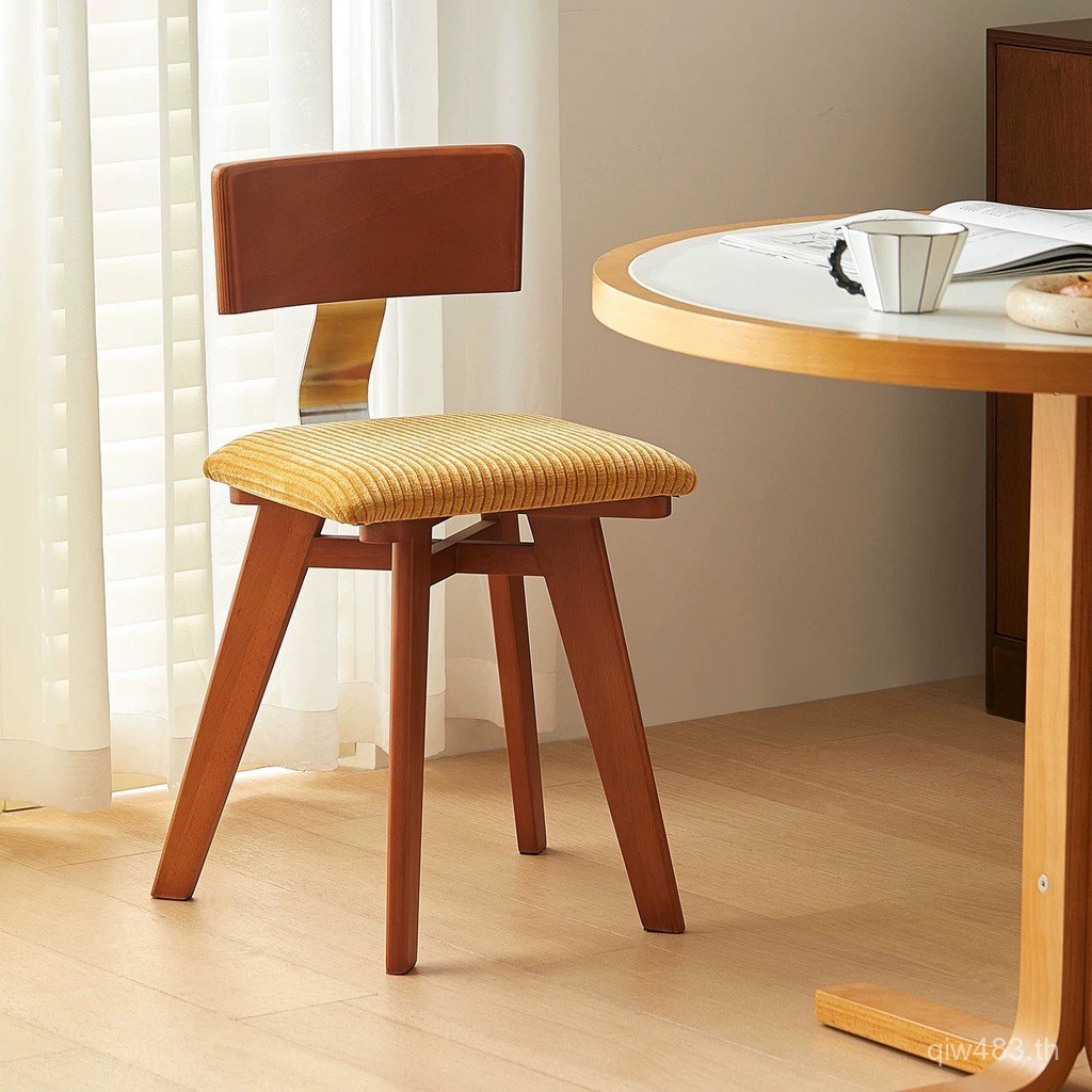 เก้าอี้รับประทานอาหารยุคกลาง Corduroy Nordic ไม้เนื้อแข็งพนักพิงเก้าอี้รับประทานอาหาร Lonely สไตล์สต