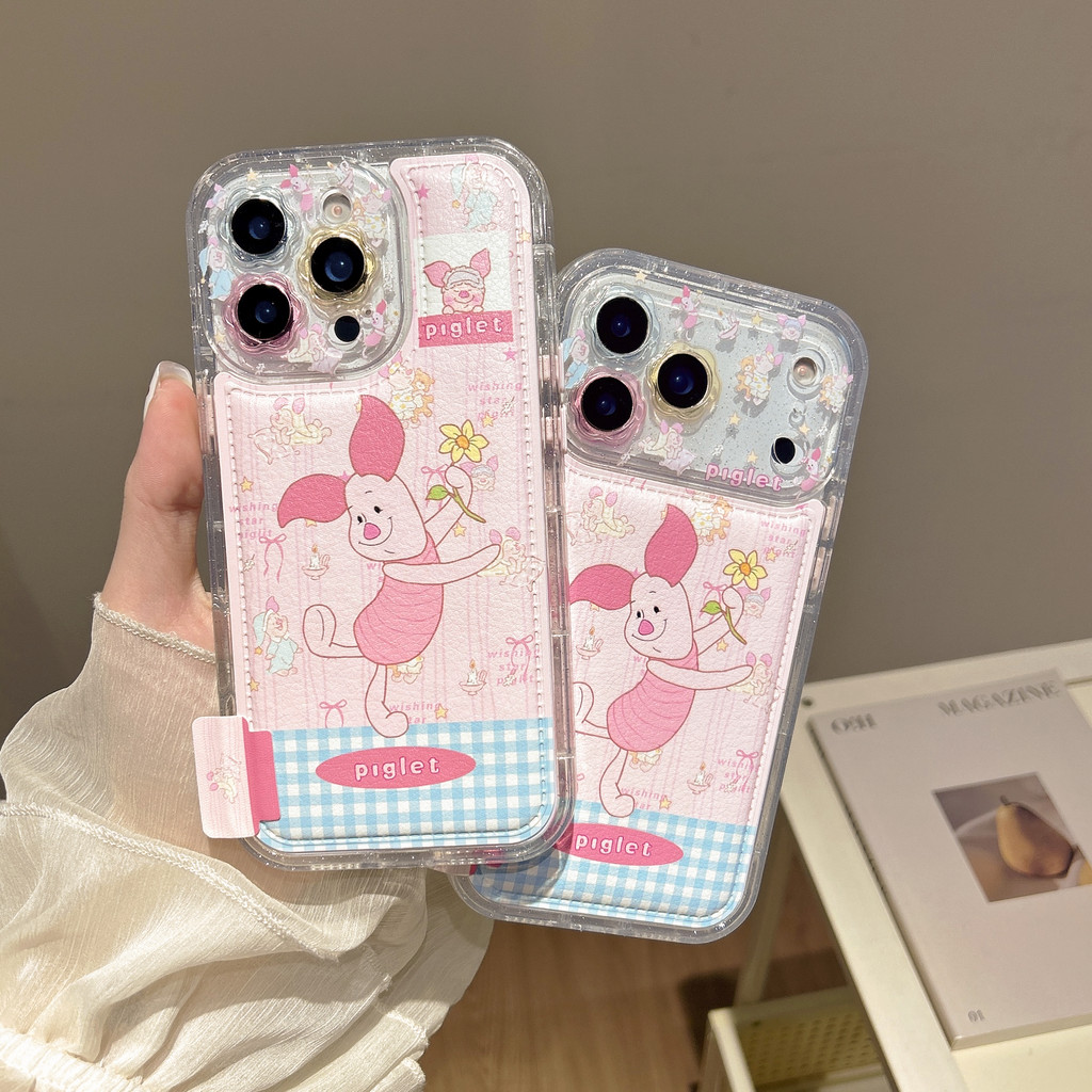ฝาหลังสําหรับ IPhone 13 14 15 16 Pro Max 17 Pro กรณี Glitter ดอกไม้สีชมพู Piglet Pu หนังกันกระแทกเคสโทรศัพท์