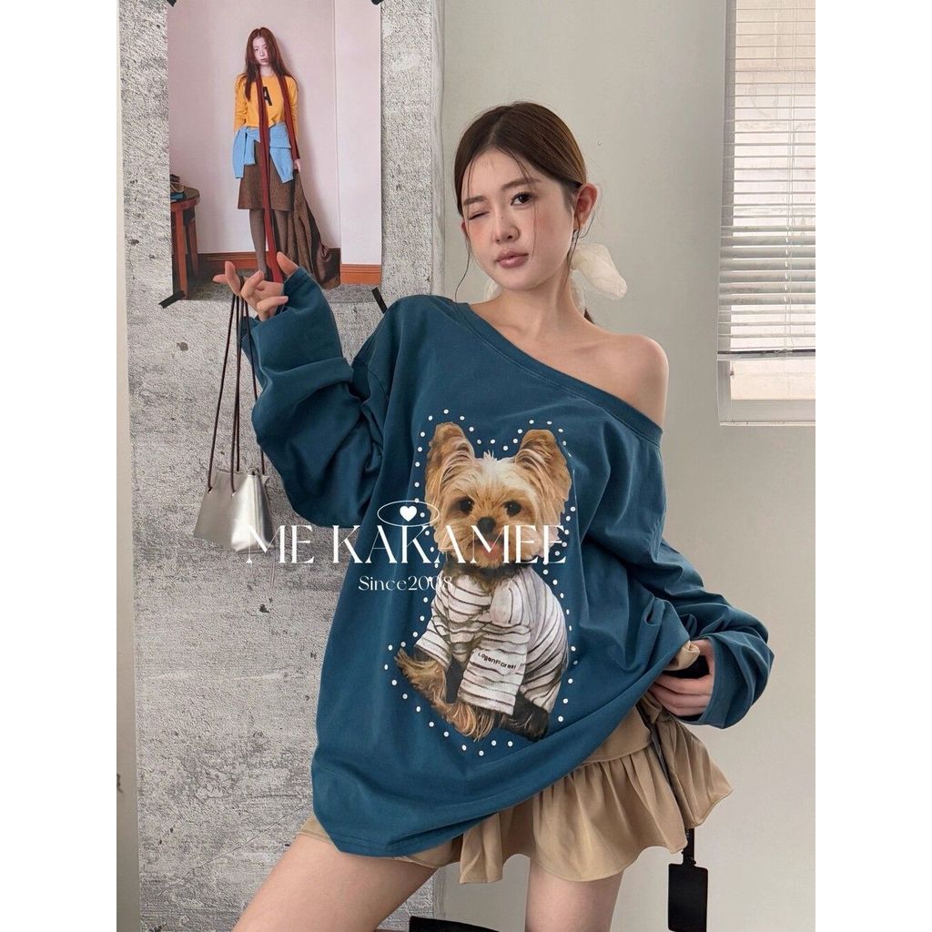 เสื้อยืดแขนยาวไหล่เอียงพิมพ์ลายสุนัขสไตล์อเมริกันด้านบนของผู้หญิงเทรนด์ลําลอง