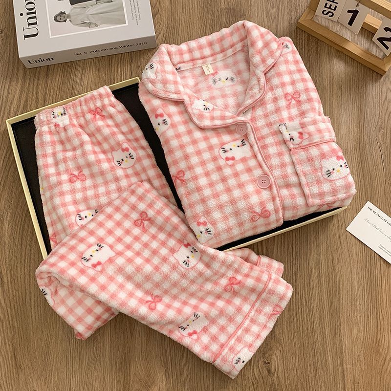 ชุดนอนผู้หญิงจากขนแกะปะการัง สำหรับฤดูหนาว นุ่มและอบอุ่น