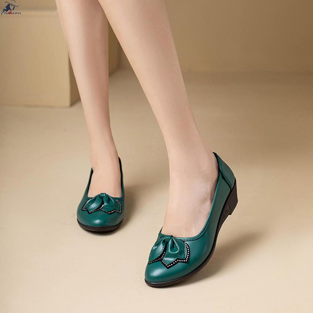 รองเท้าบัลเล่ต์นุ่มคลาสสิกสำหรับผู้หญิง ดีไซน์รอบนิ้วเท้า ใส่ง่ายทุกวัน